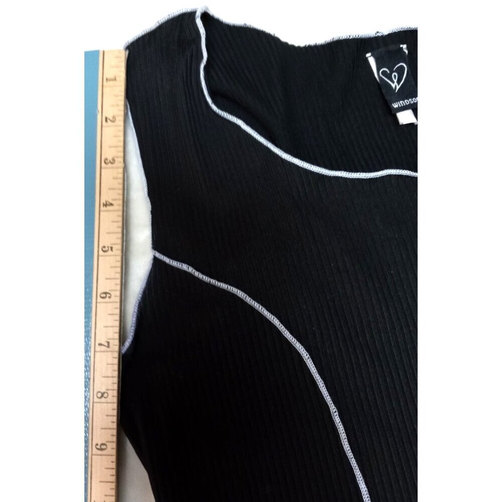 Windsor Sexy Sleeveless Black Top Size Small with White Piping - Picture 5 of 8